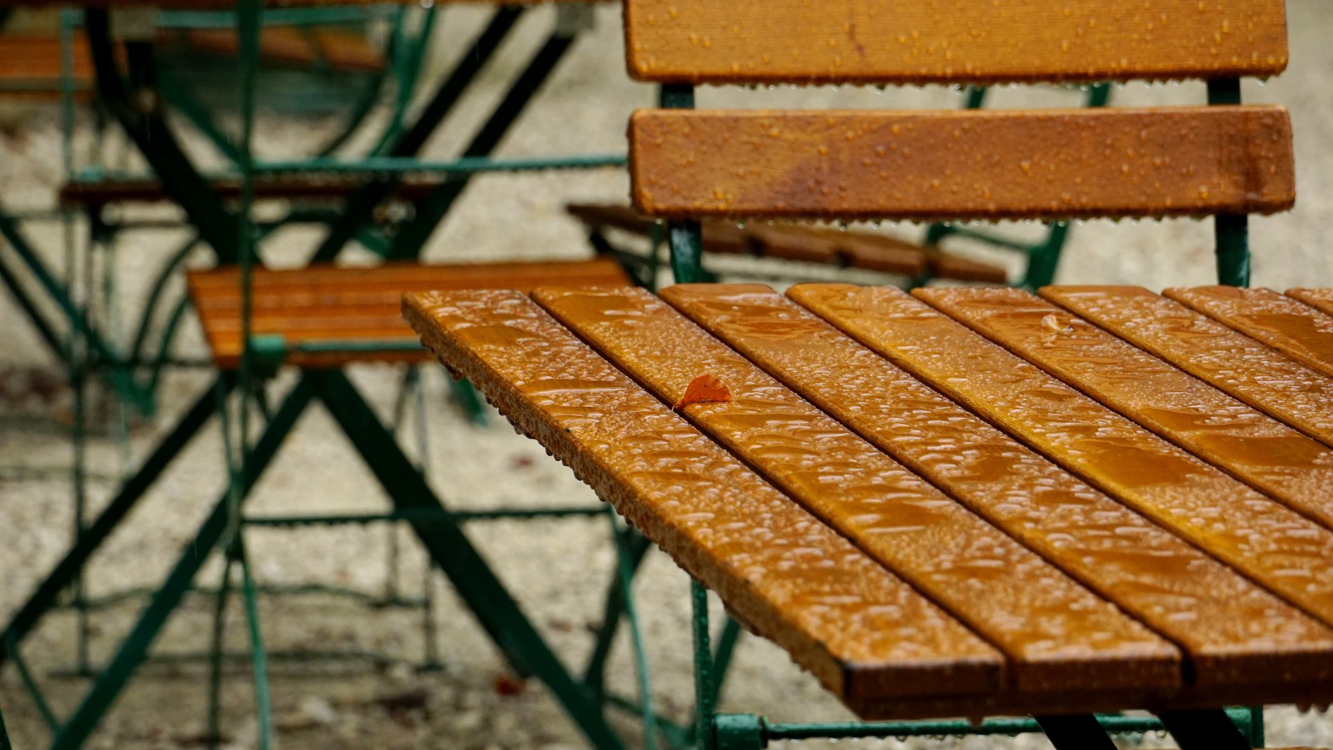Biergarten, © Bild von <a href="https://pixabay.com/de/users/Schwoaze-4023294/?utm_source=link-attribution&amp;utm_medium=referral&amp;utm_campaign=image&amp;utm_content=3648364">Schwoaze</a> auf <a href="https://pixabay.com/de/?utm_source=link-attribution&amp;utm_medium=referral&amp;utm_campaign=image&amp;utm_content=3648364">Pixabay</a>