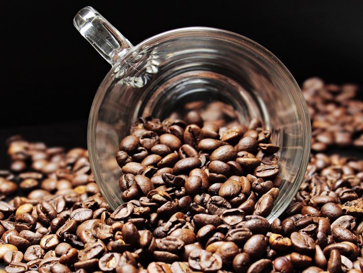 Kaffee, &copy; Bild von <a href="https://pixabay.com/de/users/pixel2013-2364555/?utm_source=link-attribution&amp;utm_medium=referral&amp;utm_campaign=image&amp;utm_content=2258839">S. Hermann &amp; F. Richter</a> auf <a href="https://pixabay.com/de/?utm_source=link-attribution&amp;utm_medium=referral&amp;utm_campaign=image&amp;utm_content=2258839">Pixabay</a>